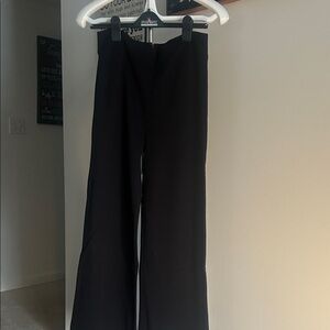 BCBGMaxAzria Elegant Black Wide-Leg Pants
